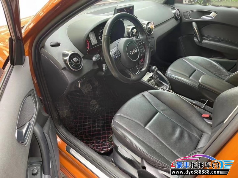 15年奥迪A1轿车抵押车出售