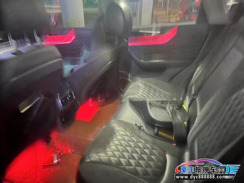 19年红旗HS5轿车抵押车出售