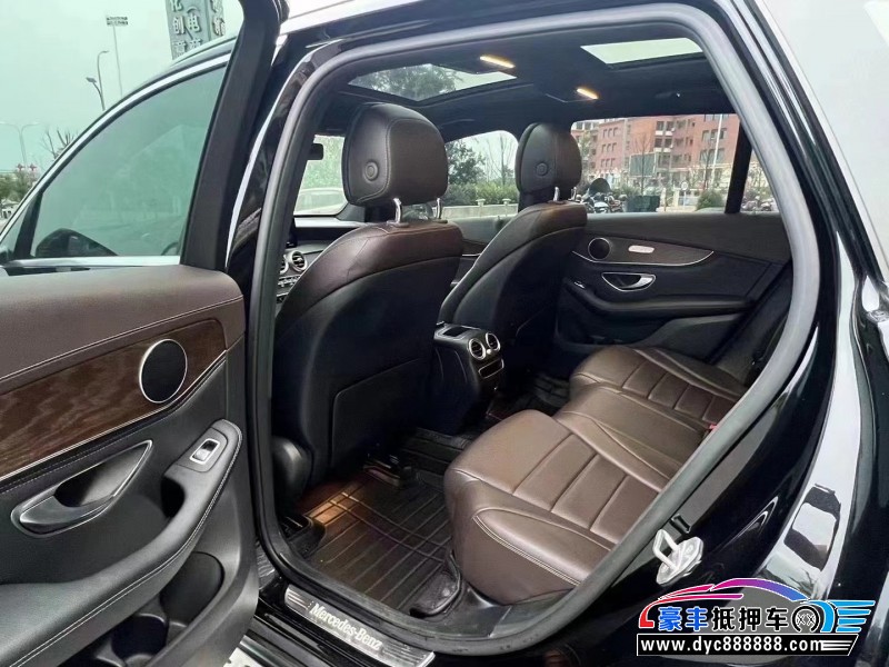 20年奔驰GLCSUV抵押车出售