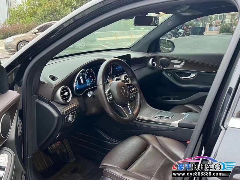 20年奔驰GLCSUV抵押车出售