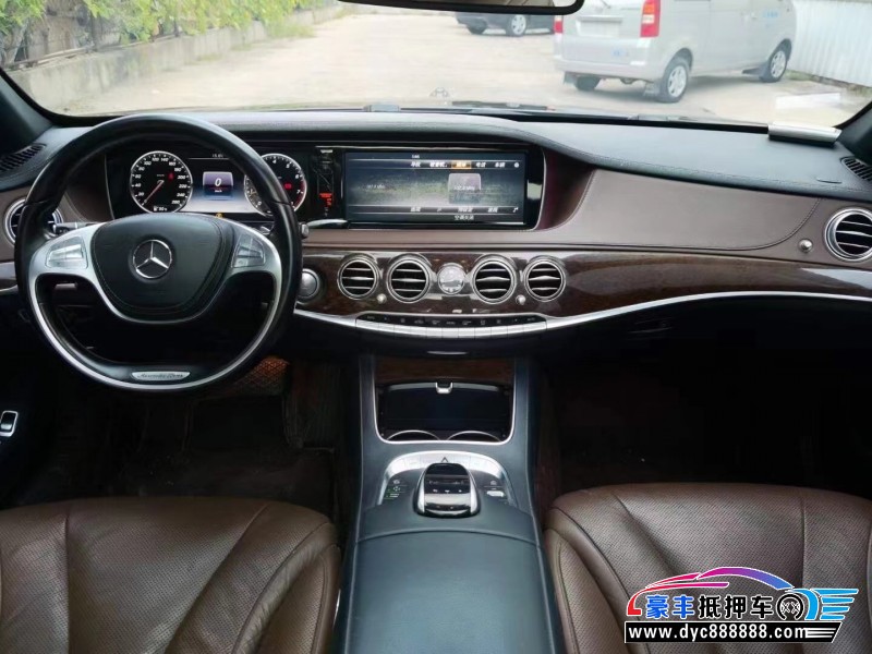 17年奔驰S轿车抵押车出售