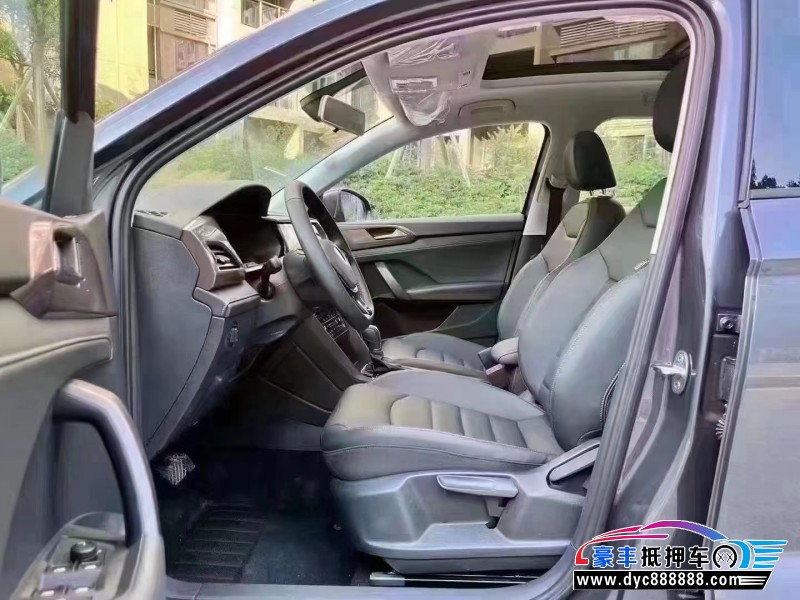 21年大众途岳轿车抵押车出售