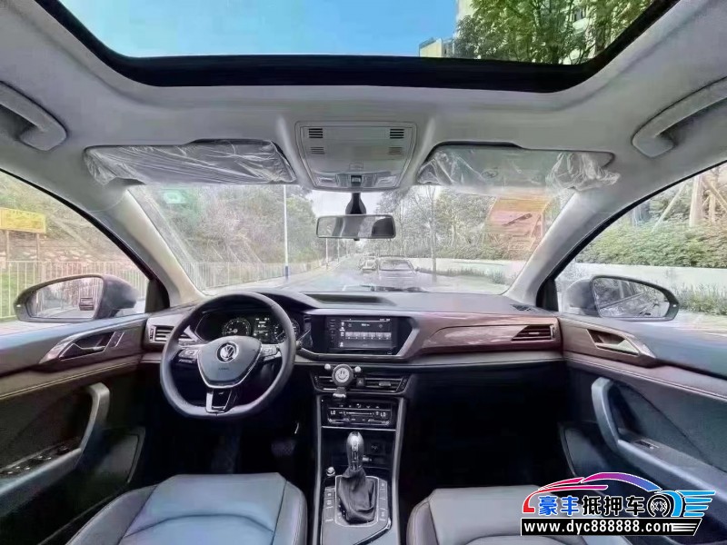 21年大众途岳轿车抵押车出售