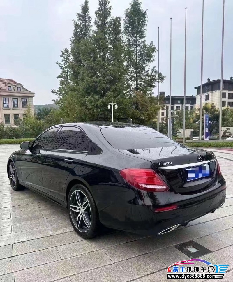 18年奔驰E轿车抵押车出售