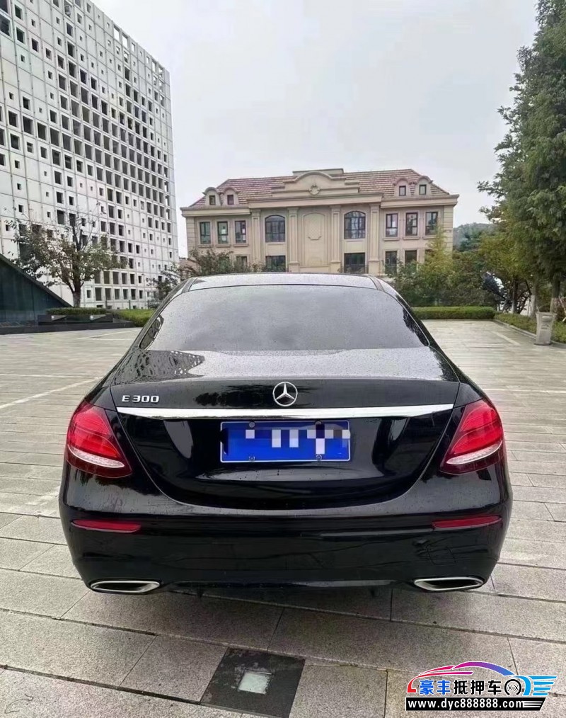 18年奔驰E轿车抵押车出售