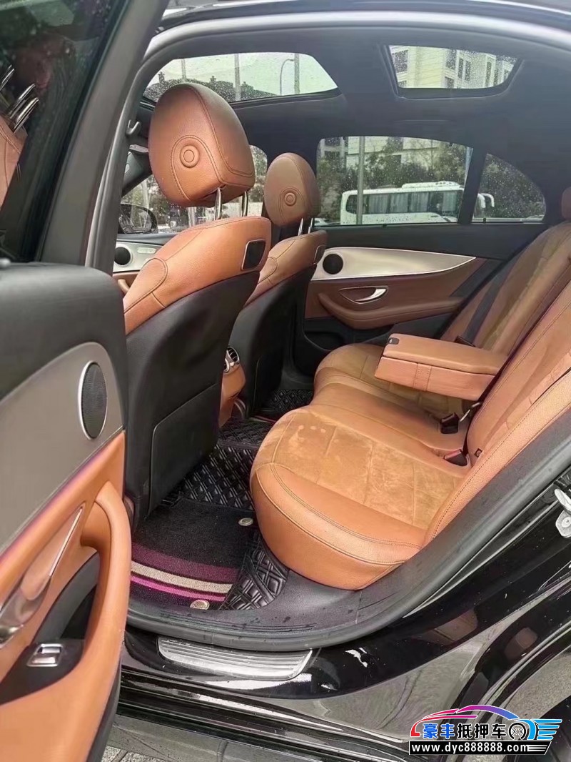 18年奔驰E轿车抵押车出售