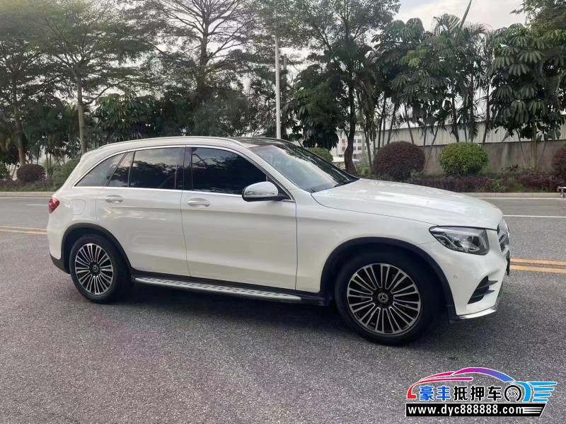 18年奔驰GLC轿车抵押车出售