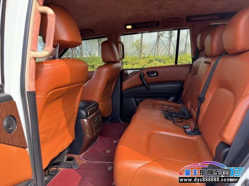 19年日产途乐轿车抵押车出售