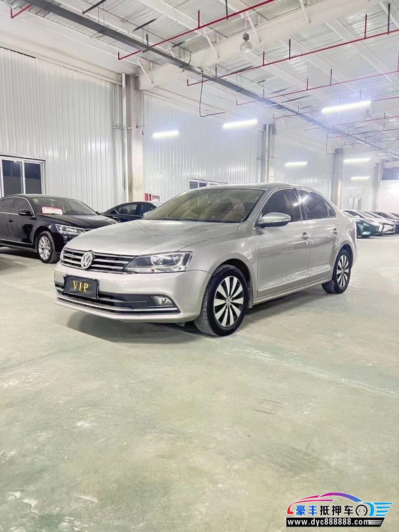 17年大众速腾轿车抵押车出售