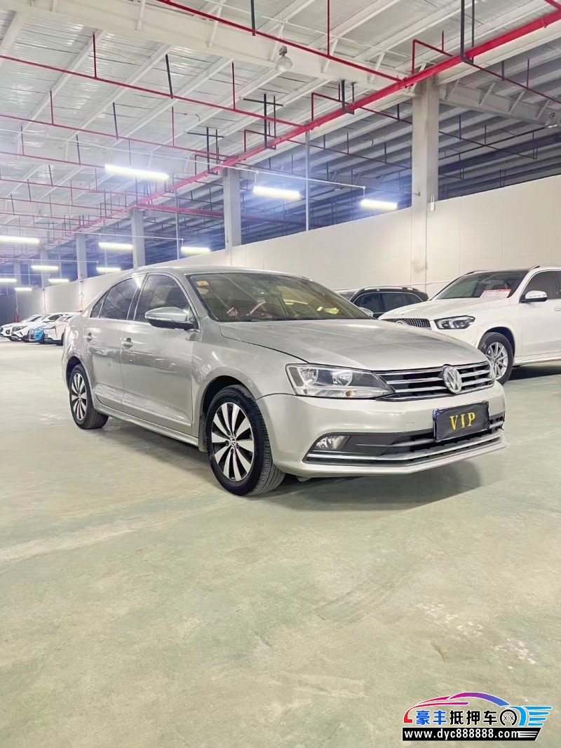 17年大众速腾轿车抵押车出售