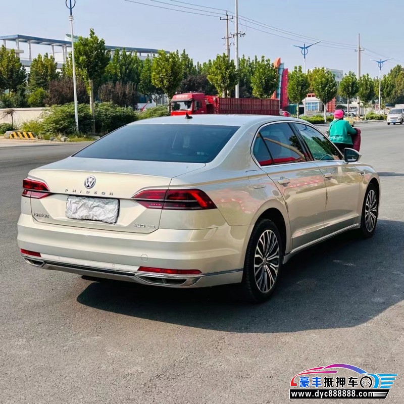 17年大众辉昂轿车抵押车出售