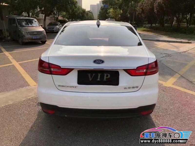 19年福特福睿斯轿车抵押车出售