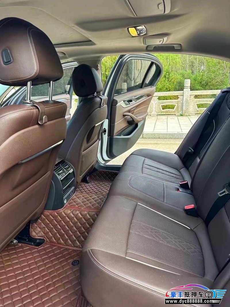 21年宝马5系轿车抵押车出售