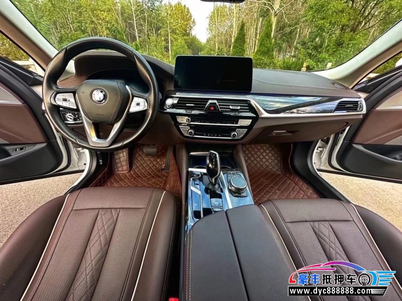 21年宝马5系轿车抵押车出售