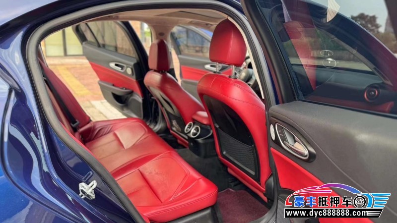 19年阿尔法·罗密欧Giulia轿车抵押车出售