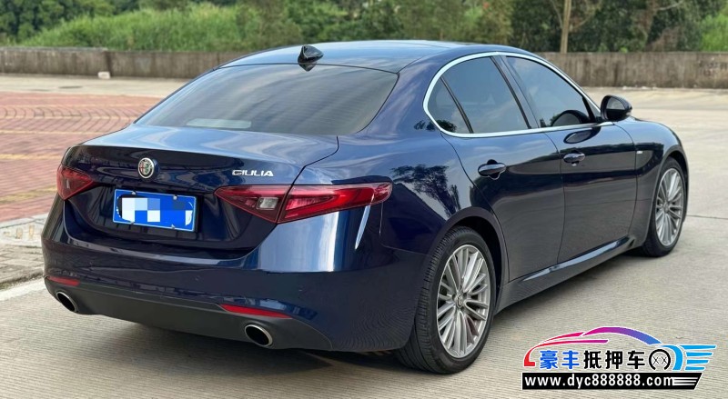 19年阿尔法·罗密欧Giulia轿车抵押车出售