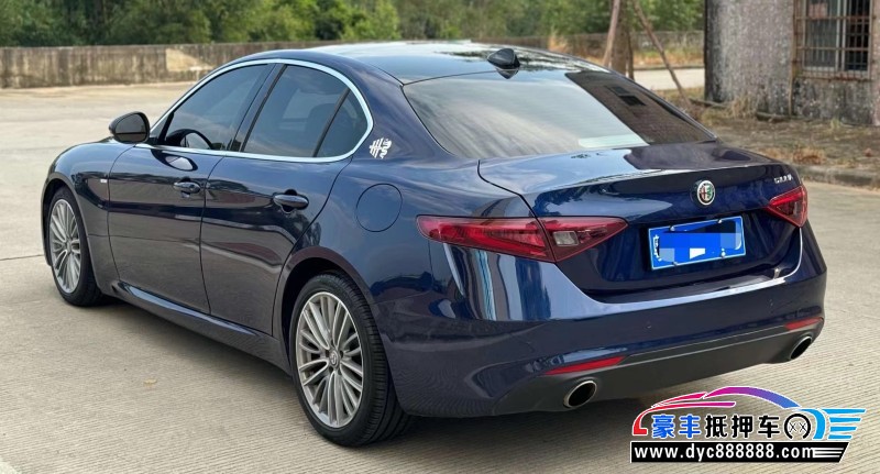 19年阿尔法·罗密欧Giulia轿车抵押车出售