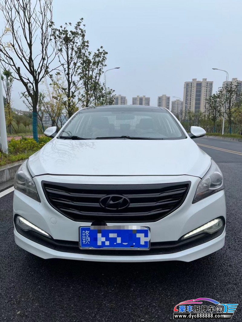 17年现代名图轿车抵押车出售