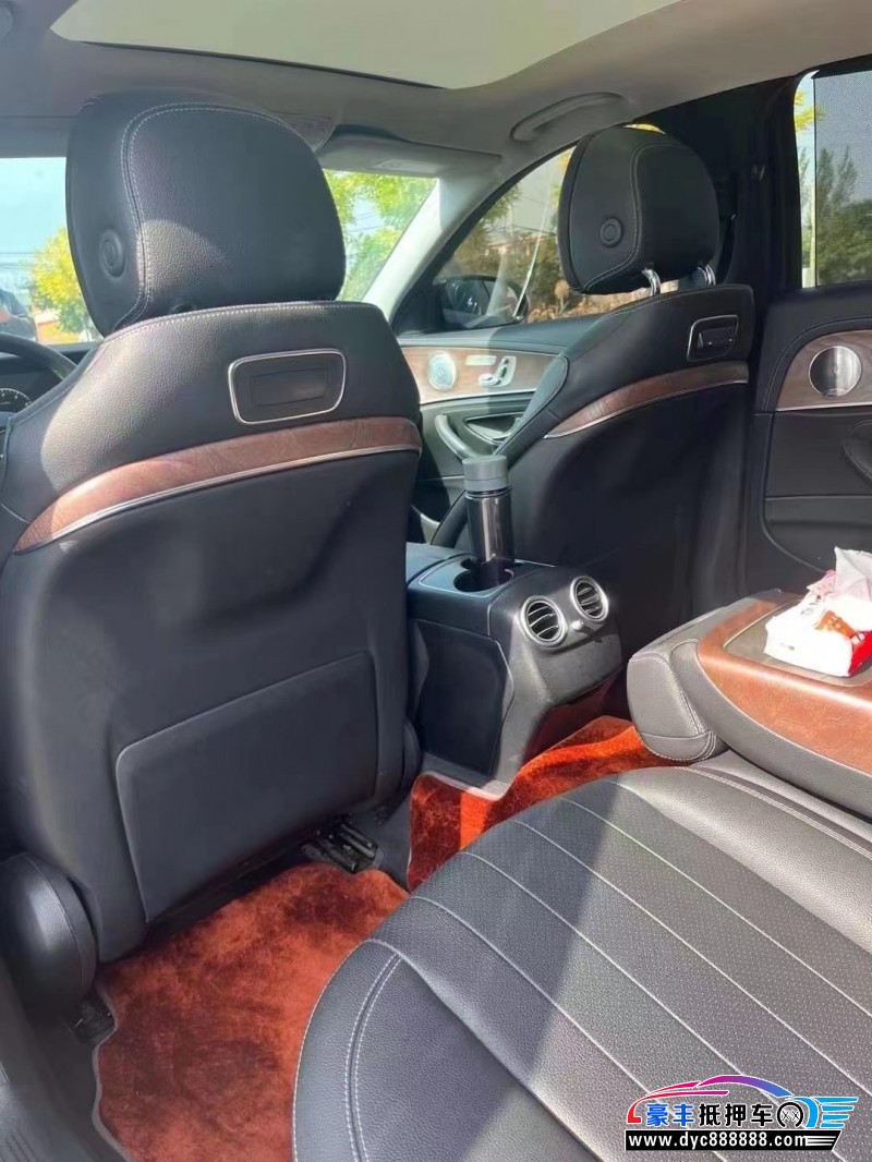 20年奔驰E轿车抵押车出售