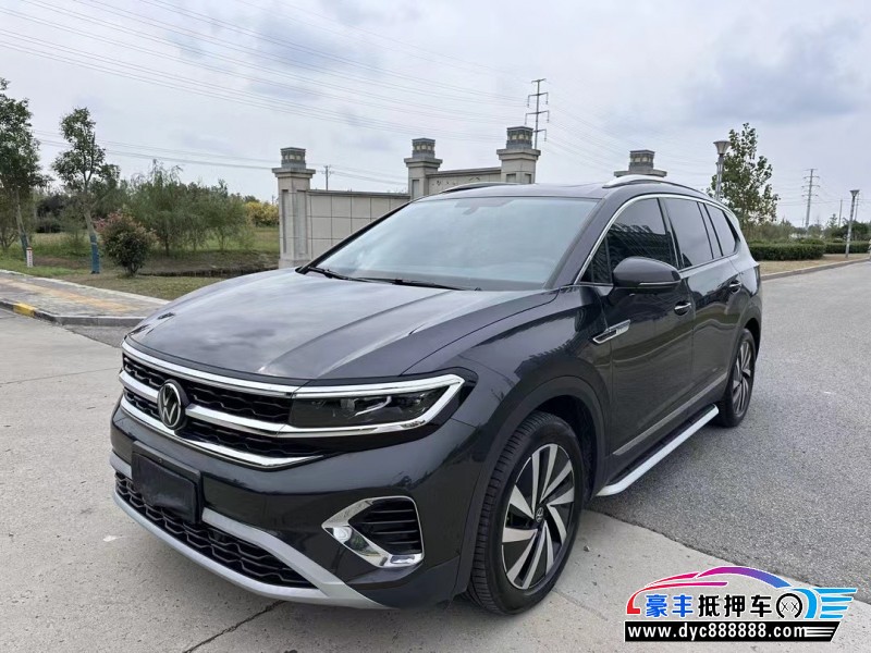 22年大众揽镜轿车抵押车出售