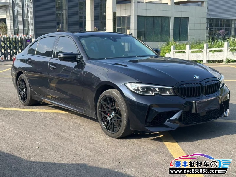 20年宝马3系轿车抵押车出售