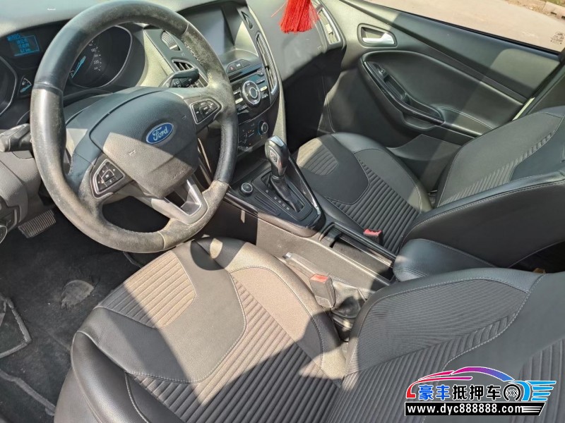 17年福特福克斯轿车抵押车出售