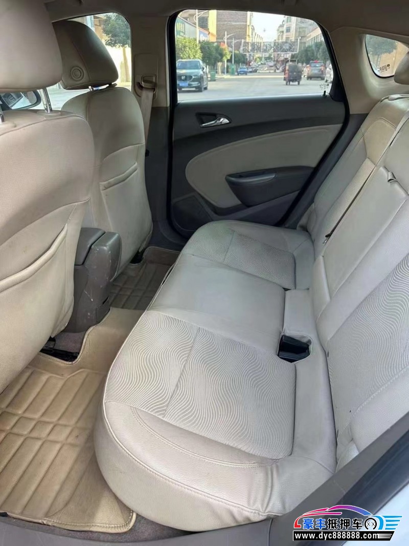 14年别克英朗轿车抵押车出售