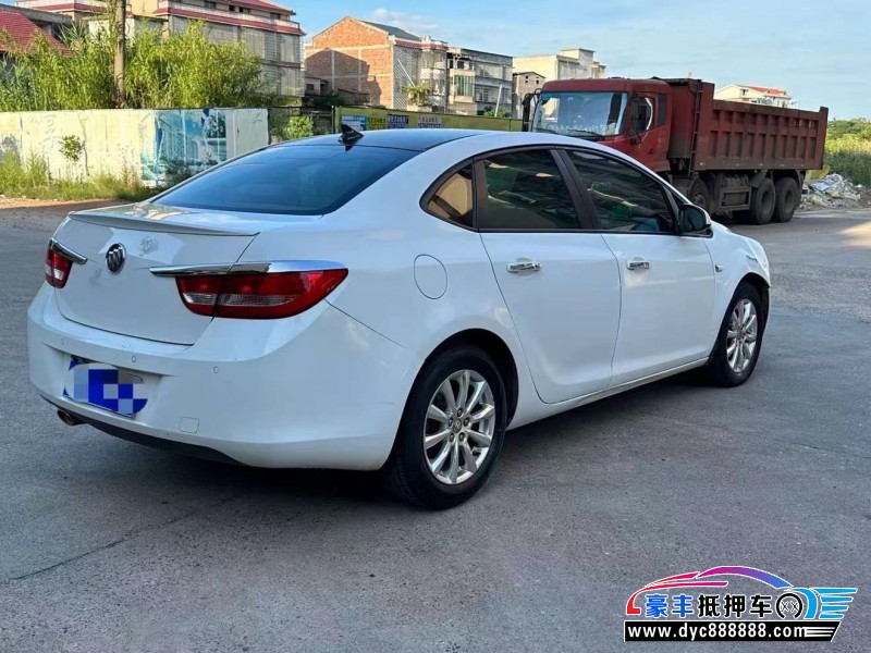 14年别克英朗轿车抵押车出售