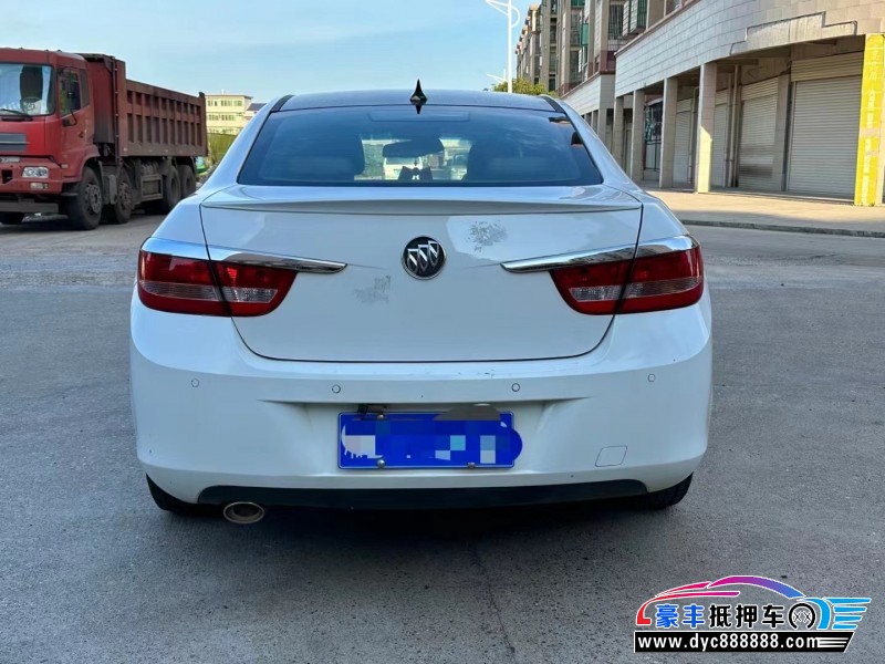 14年别克英朗轿车抵押车出售