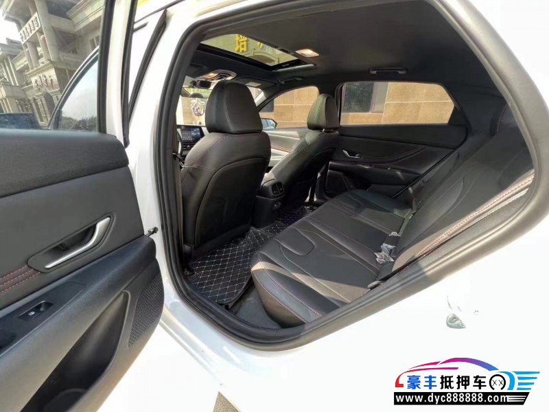 22年现代伊兰特轿车抵押车出售