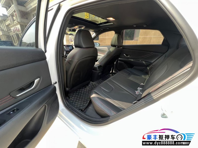 22年现代伊兰特轿车抵押车出售