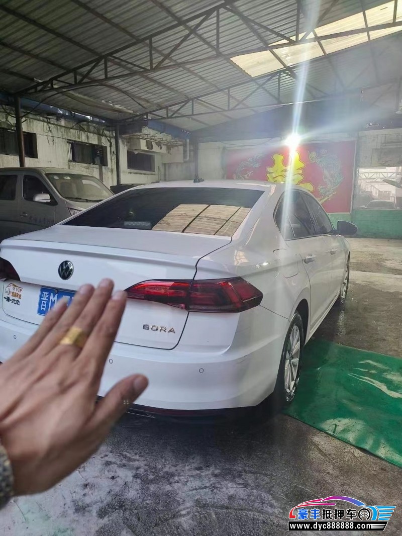 22年大众宝来轿车抵押车出售