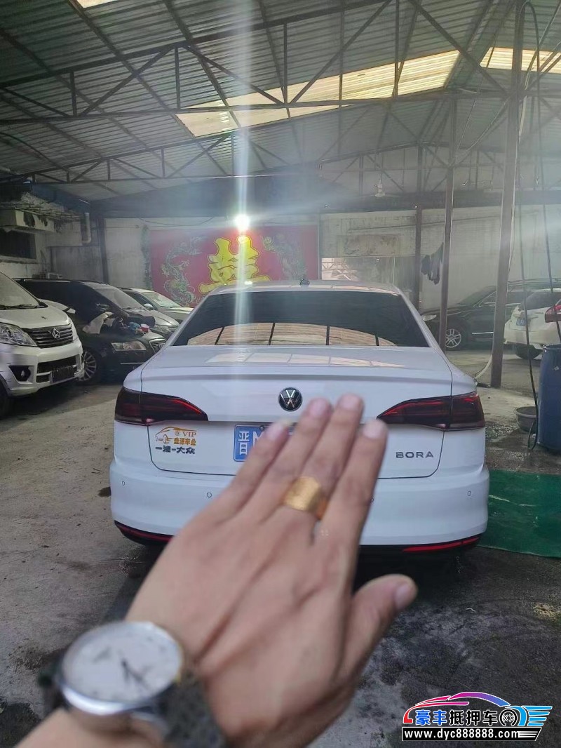 22年大众宝来轿车抵押车出售