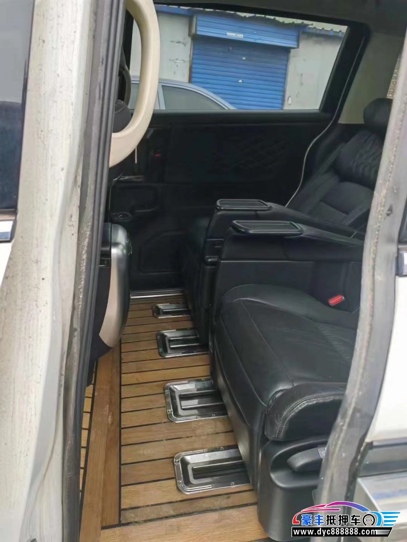 19年本田艾力绅轿车抵押车出售