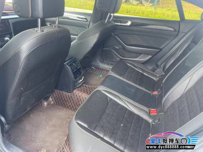 21年大众CC轿车抵押车出售