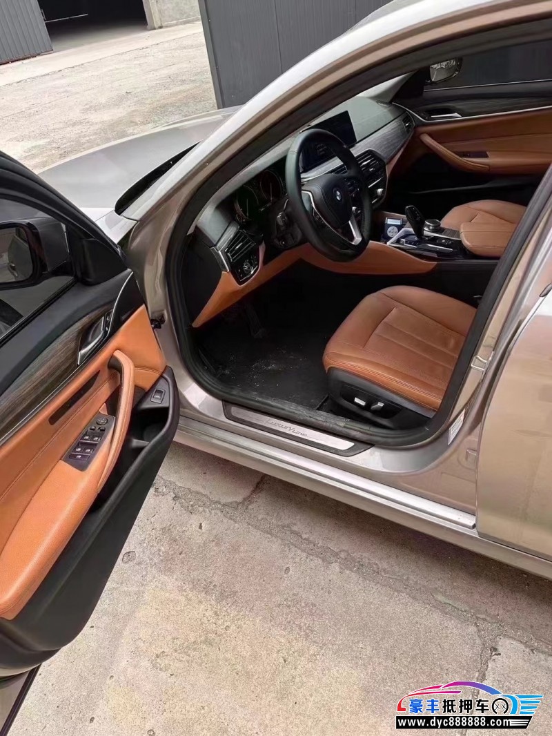 18年宝马5系轿车抵押车出售