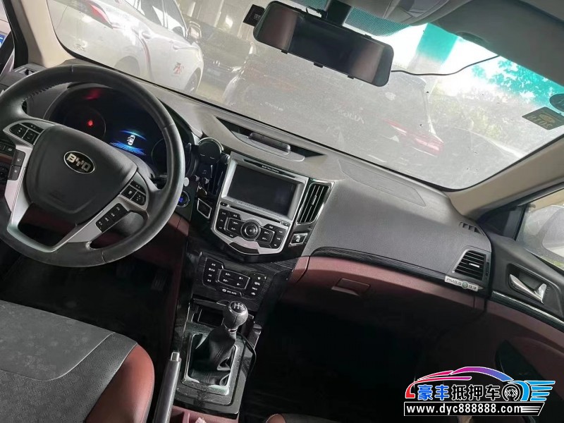 16年比亚迪速锐轿车抵押车出售