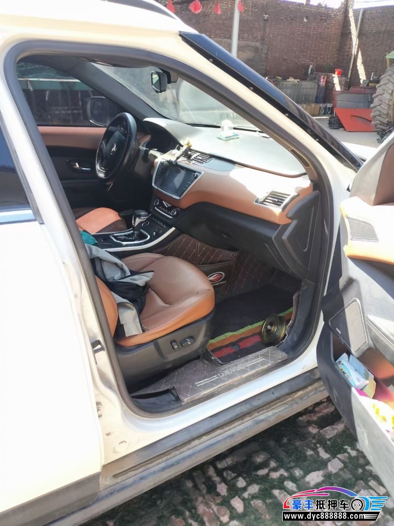 18年陆风X7SUV抵押车出售