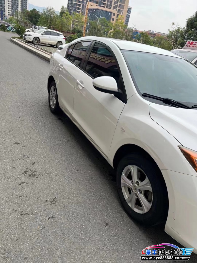 12年马自达马自达3轿车抵押车出售