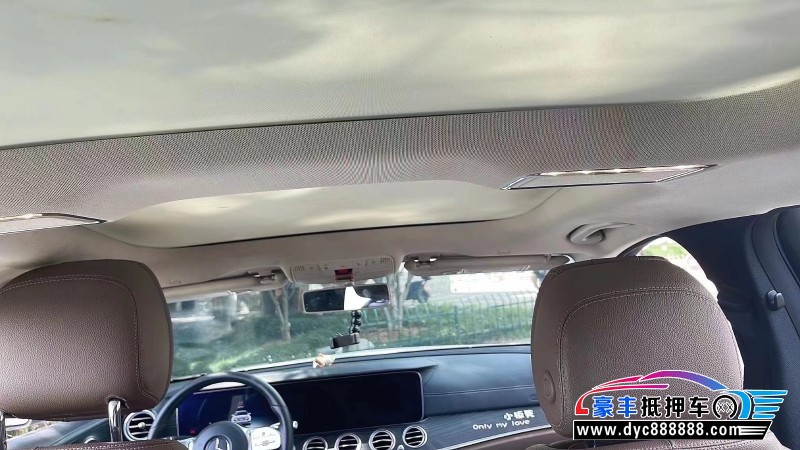 19年奔驰E轿车抵押车出售