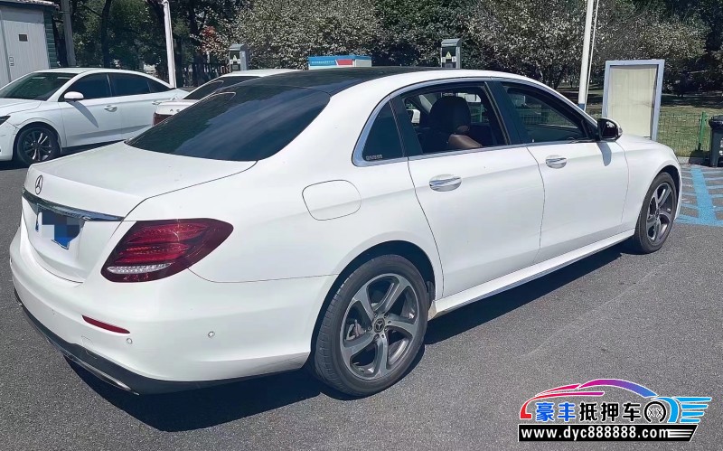 19年奔驰E轿车抵押车出售