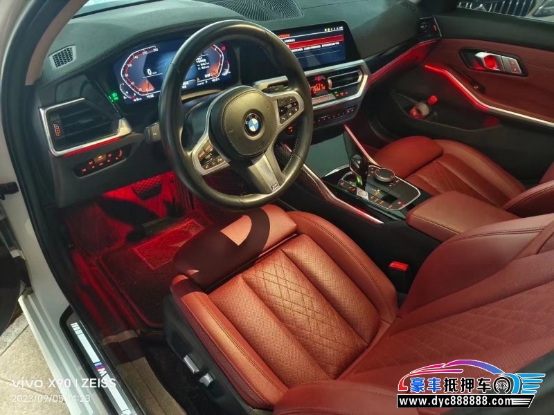 22年宝马3系轿车抵押车出售