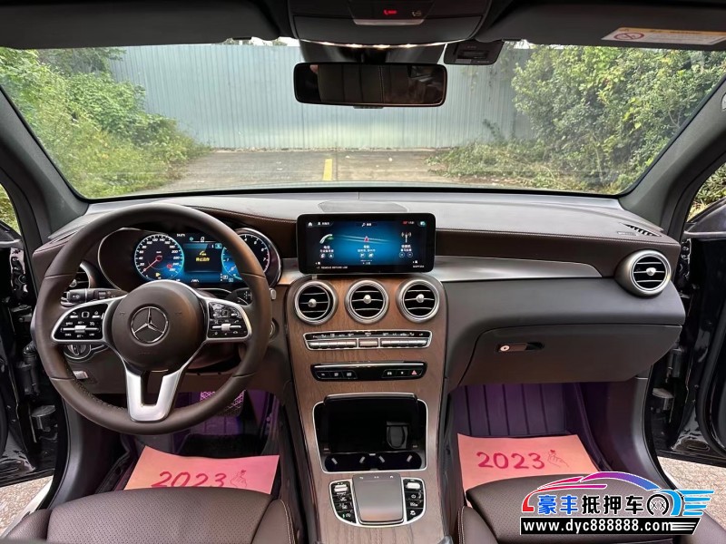 22年奔驰GLC轿车抵押车出售