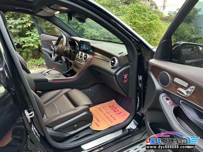 22年奔驰GLC轿车抵押车出售