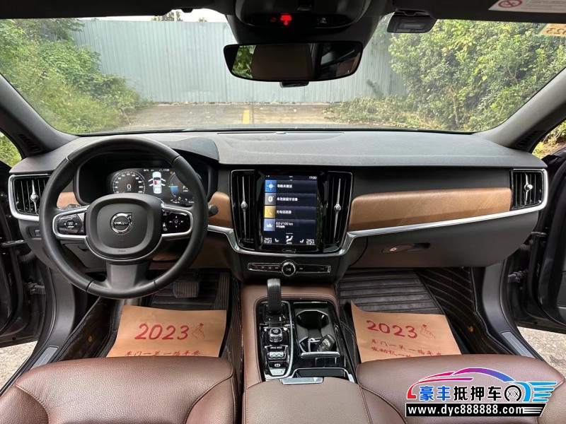 21年沃尔沃S90轿车抵押车出售