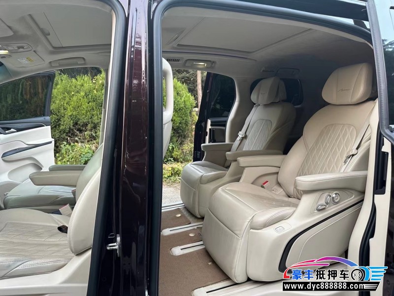 20年别克GL8轿车抵押车出售