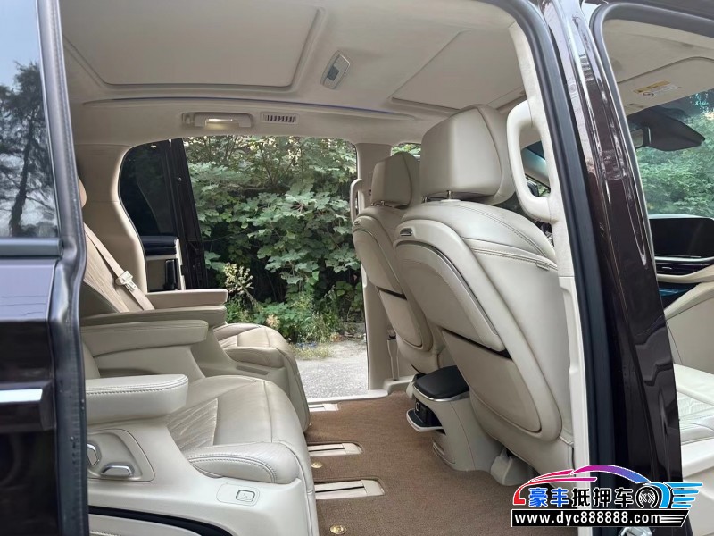 20年别克GL8轿车抵押车出售