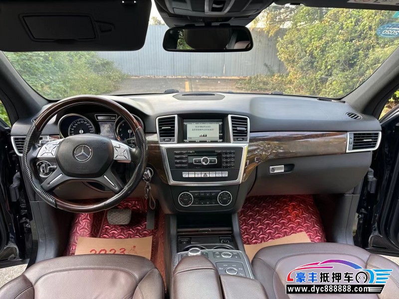 15年奔驰ML轿车抵押车出售