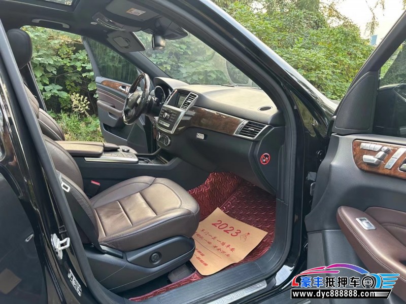 15年奔驰ML轿车抵押车出售