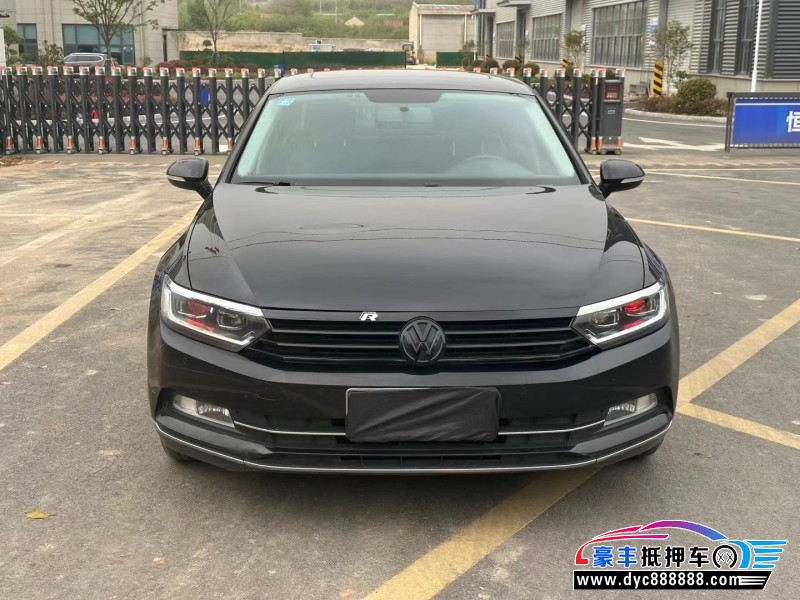 18年大众迈腾轿车抵押车出售